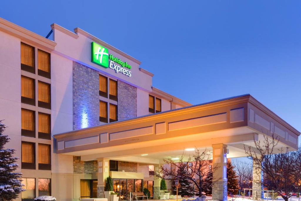 Holiday Inn Express Flint-Campus Area, an IHG Hotel