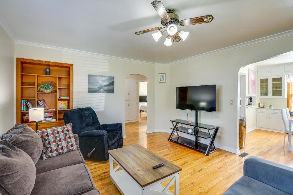 Charming Sturgis Getaway - 1 Mi to Main Street!