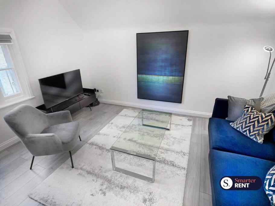 Richmond - 2 Bedroom Duplex Apartment