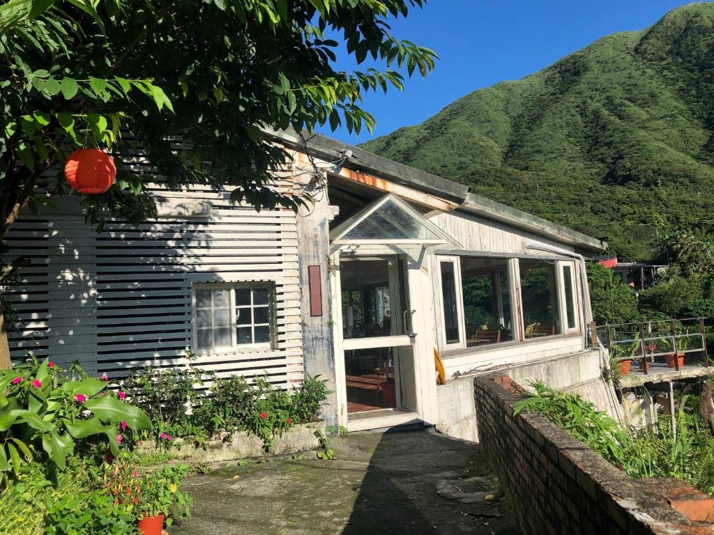 Jiufen Gourd Stone TreeHouse 137
