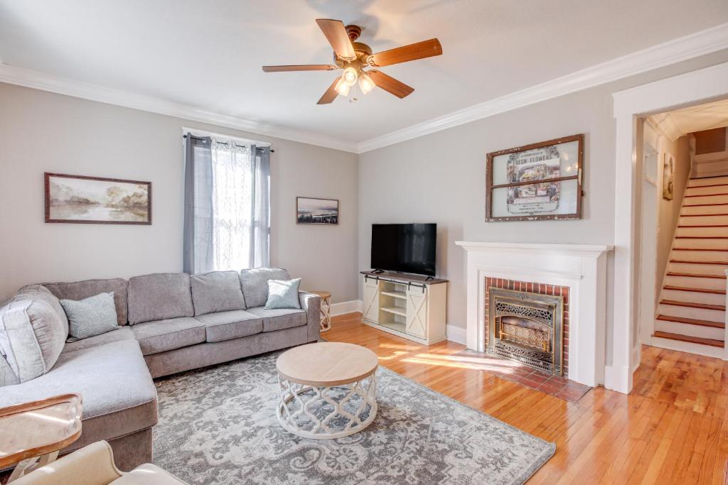 Spacious Athens Home about 1 Mi to Downtown!