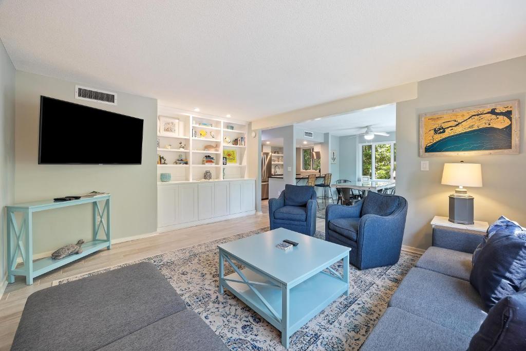 1358 Fairway Oaks