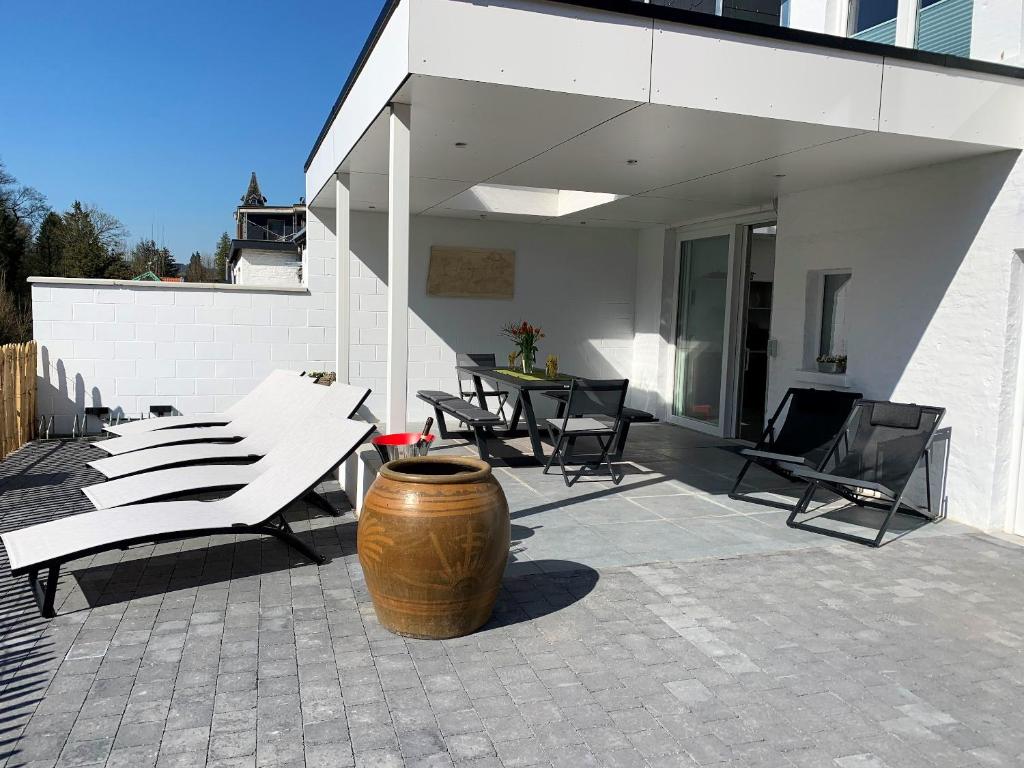 5 bedrooms house with city view jacuzzi and enclosed garden at Spa