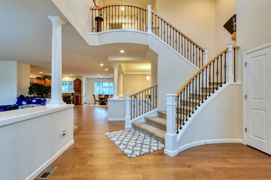 GORGEOUS VILLA: Renovation or staycation