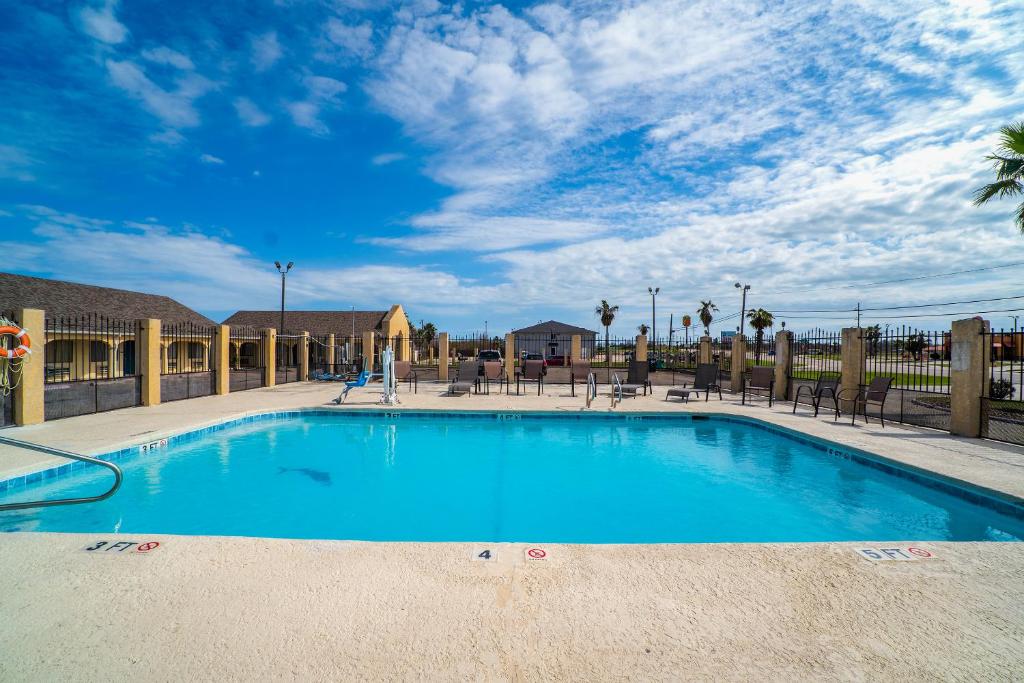 Aransas Bay Inn & Suites Corpus Christi by OYO