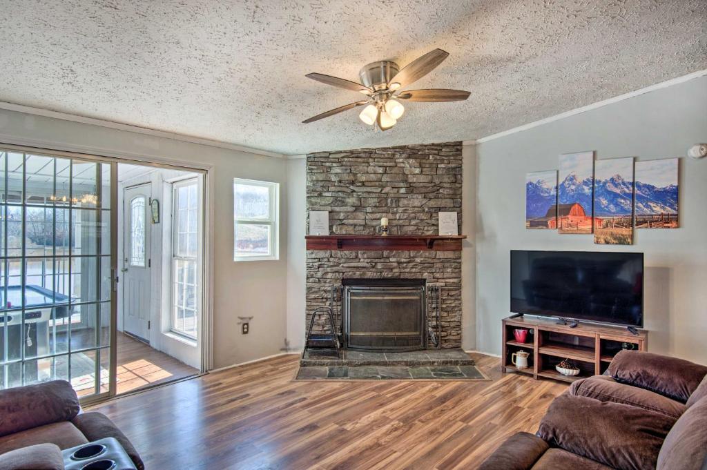 Lakefront Shelby Vacation Rental with Game Room!