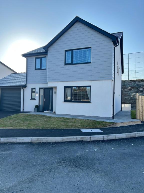 Garreg Fawr Trearddur Bay - Ty Melyn