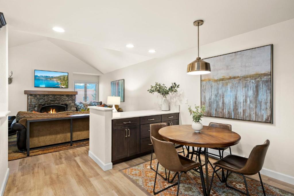 77McCloud Modern Mountain Luxury