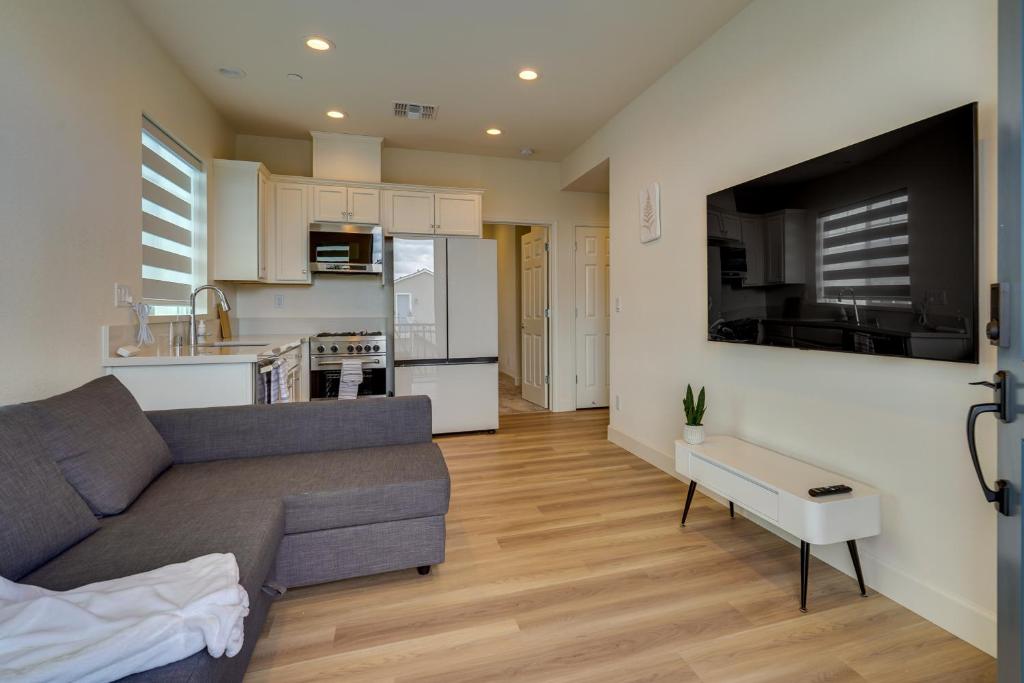 California Midterm Rental with Fenced Yard!