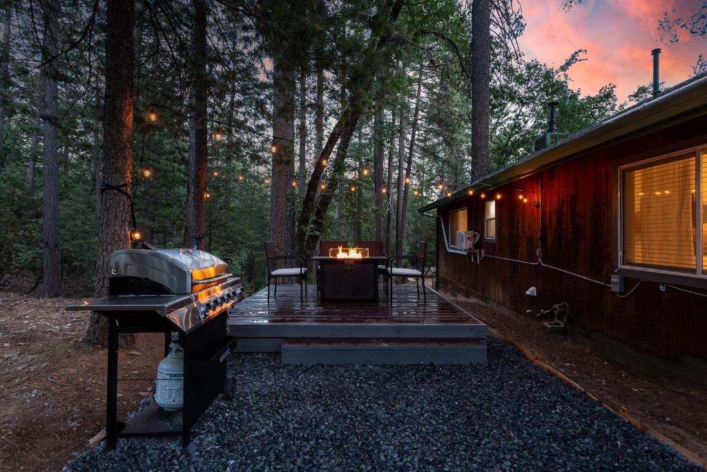 Nature's Nook - Blissful Cabin in the Woods