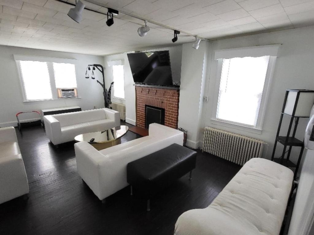 Private Deluxe Room