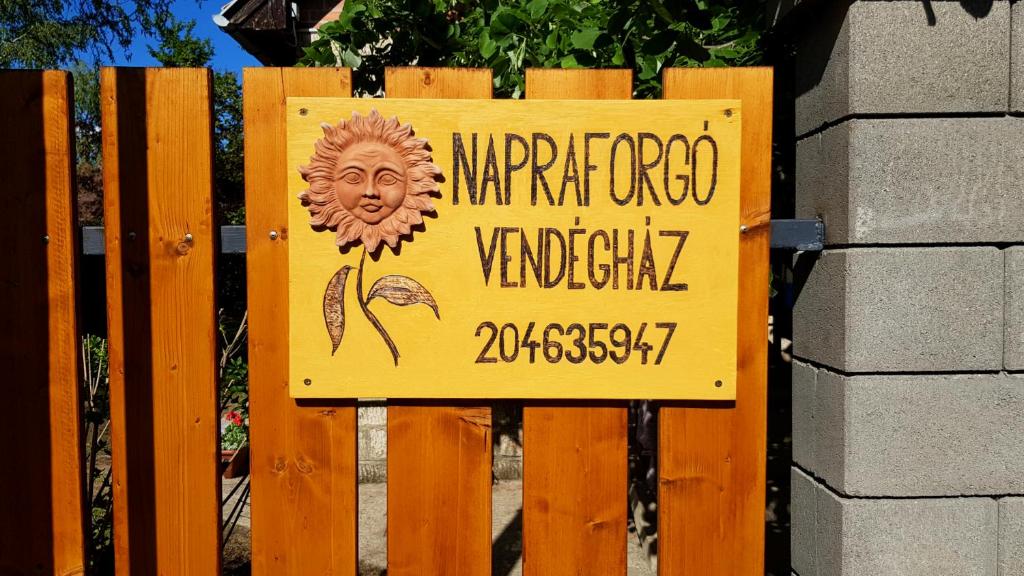Napraforgó Vendégház