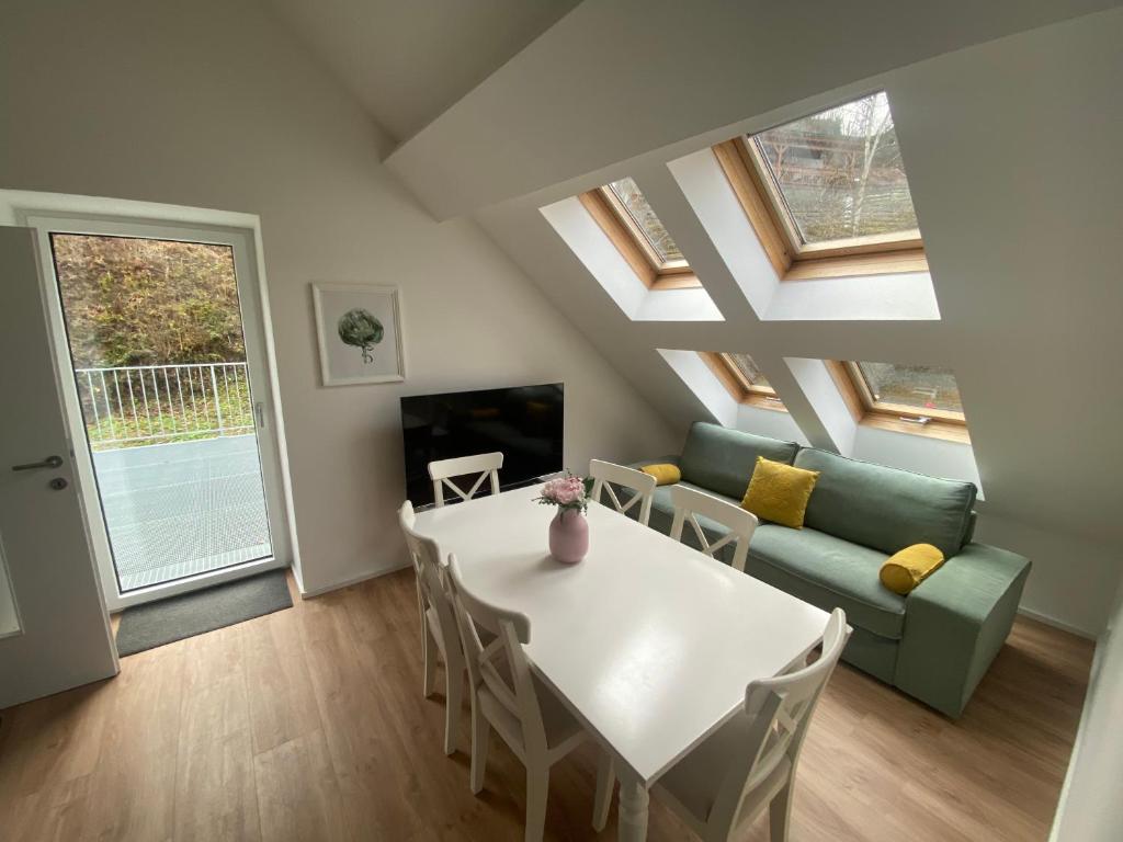 Dachgeschosswohnung in der Steyrer Au