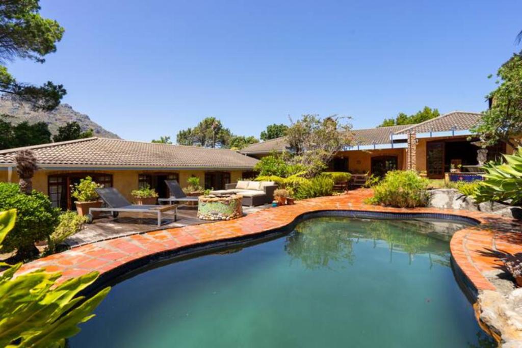 Unique Hout Bay House