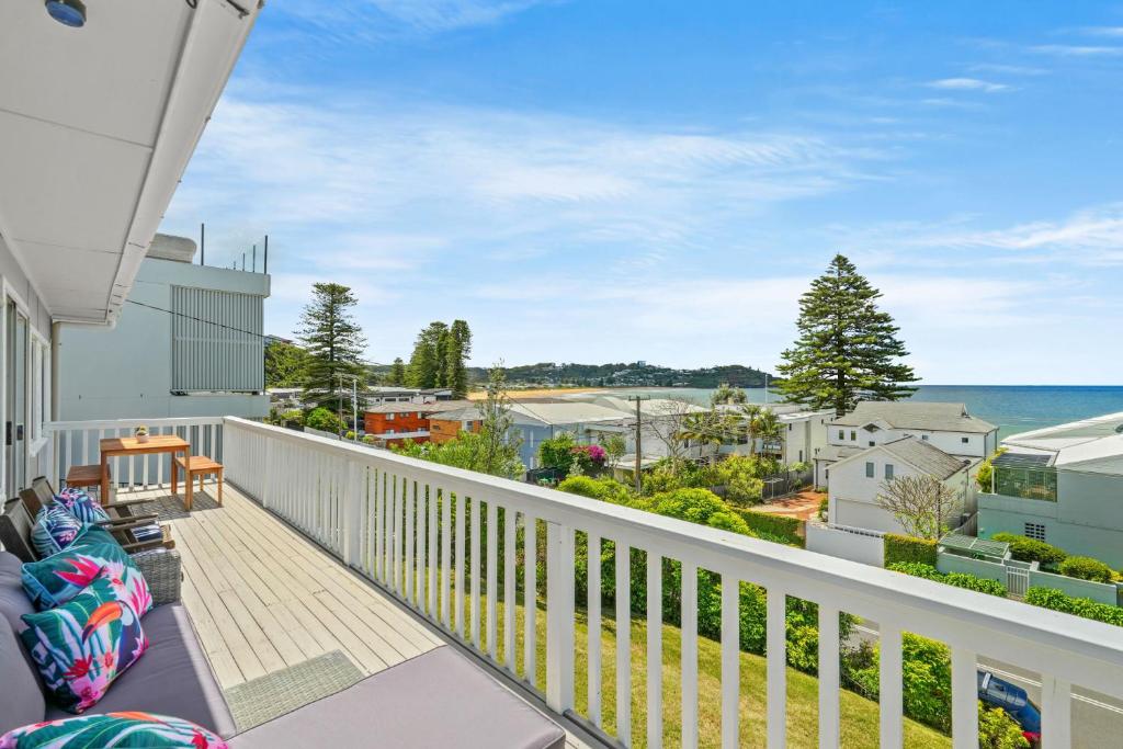 Delightful 3-Bed Home Minutes from Avoca Beach