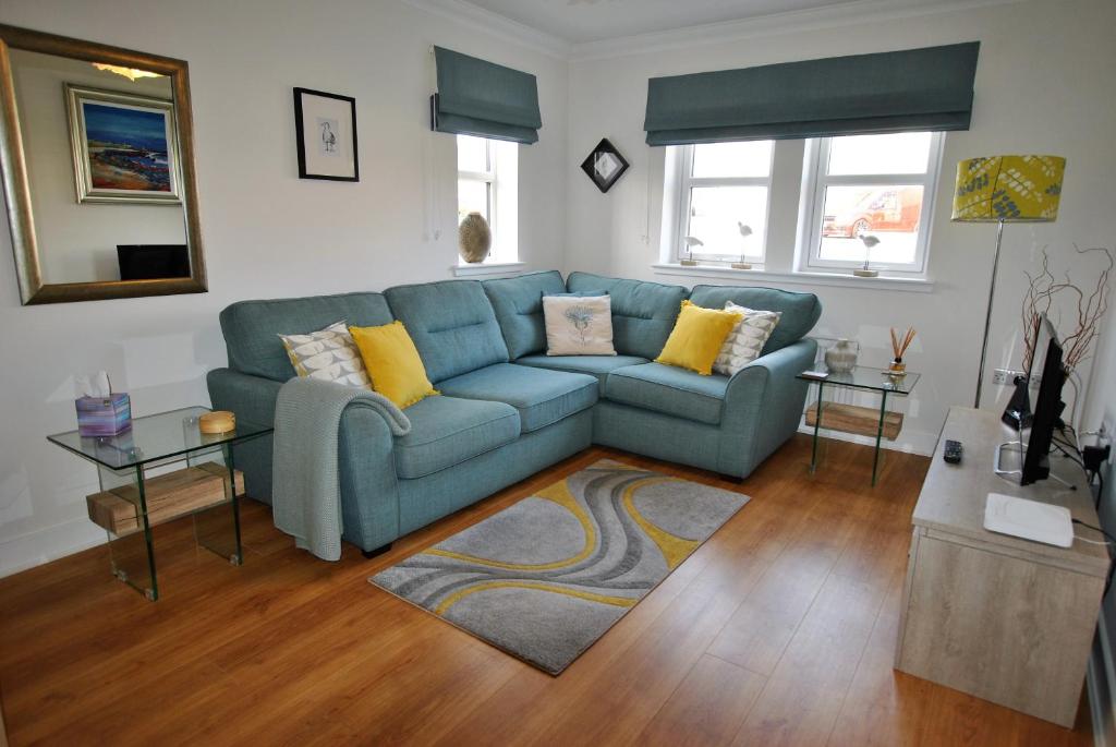 The Neuk- contemporary coastal apartment