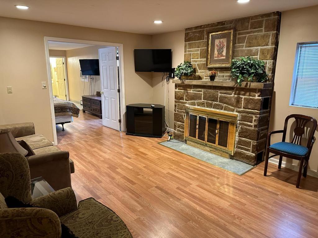Colonie Inn & Suites
