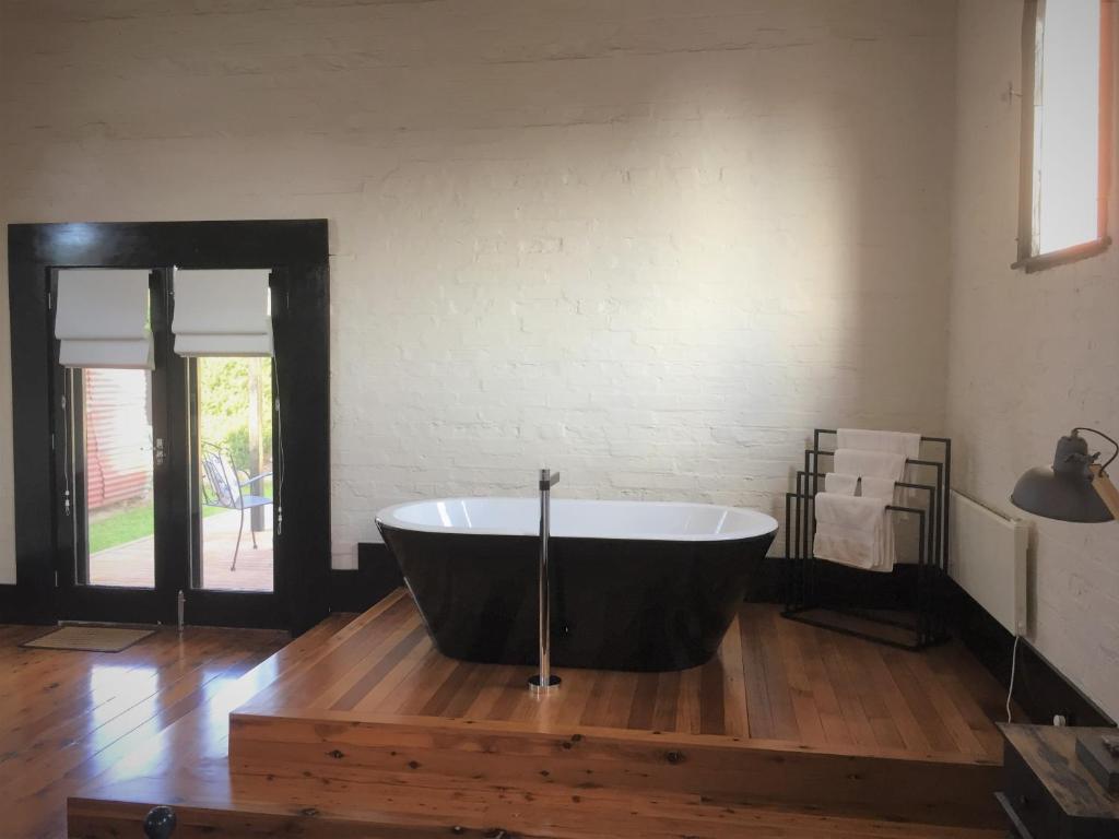 1888 Oxley B&B