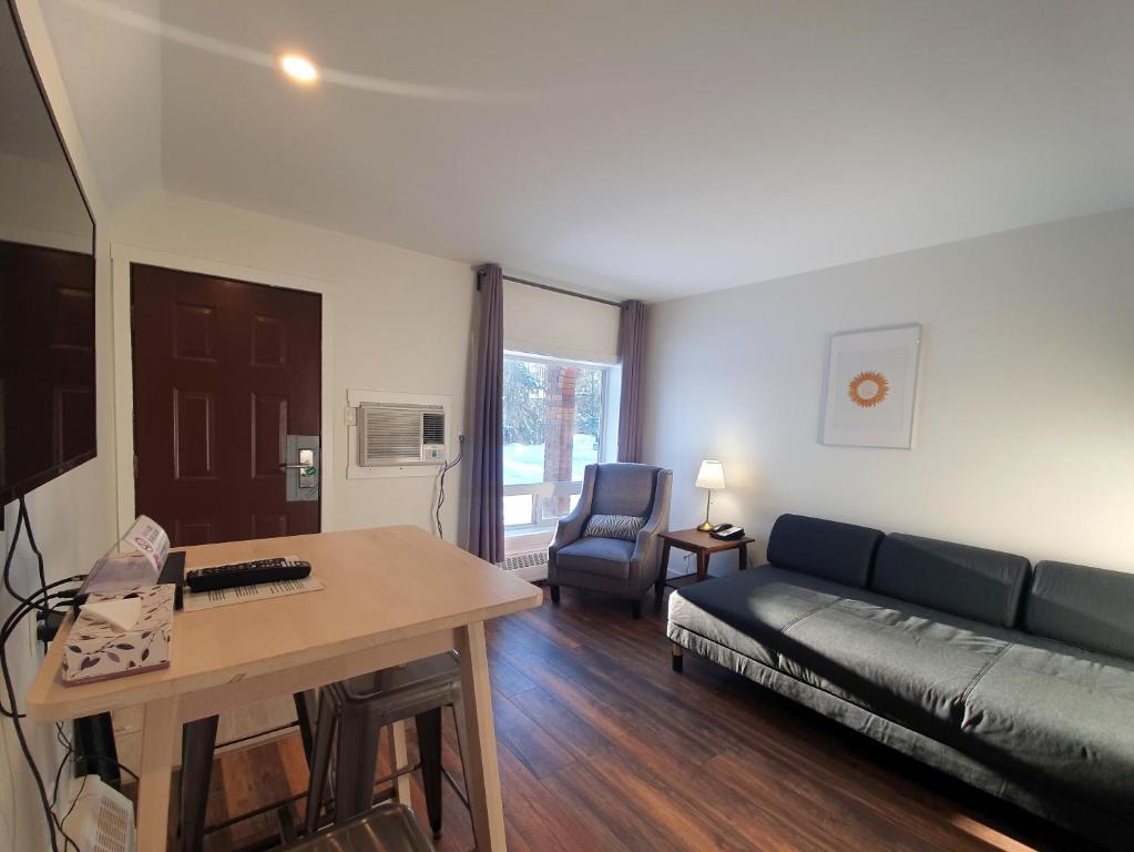 Cloud 9 Inn