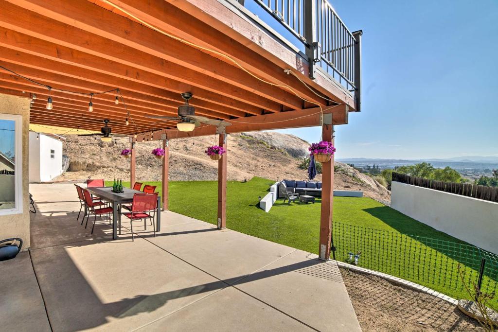 Pet-Friendly Moreno Valley Home with Mtn Views!