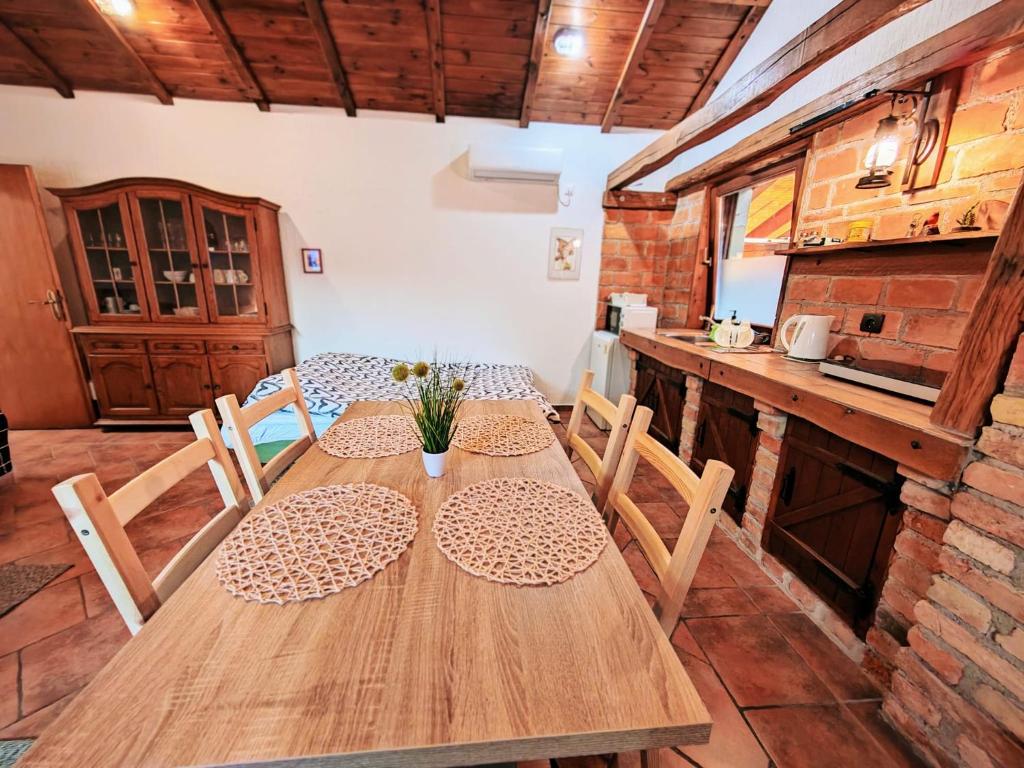 Studio apartman Buteo