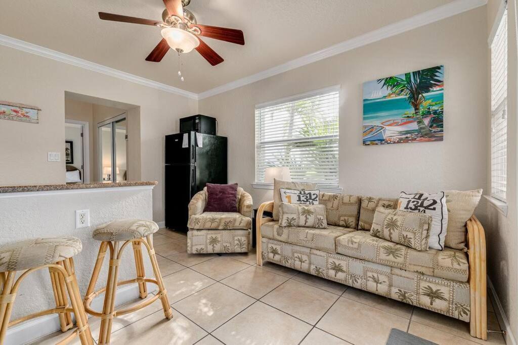 Enjoy the Heated Pool! - Coconut Villa's Suite 1