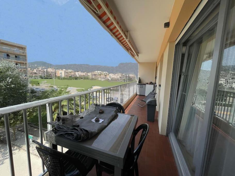 appartement cosy à 100m de la plage, CLIM, WIFI, piscine