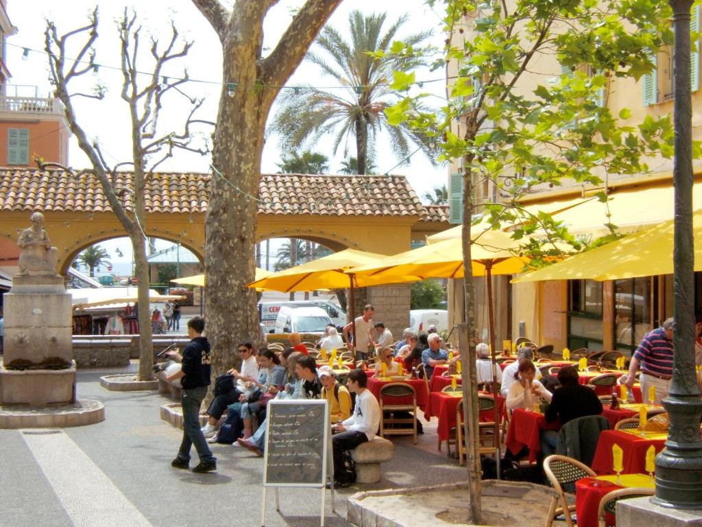 Patio de la pietonne