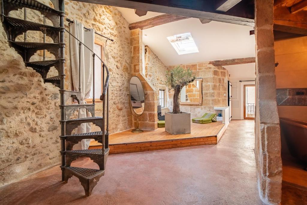L'Olivier Loft HH Centre Corum - Netflix & Prime Video 4k