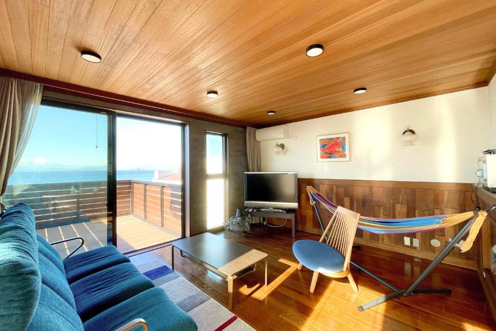 Hayama Ocean View Villa -葉山 海を見渡す家-