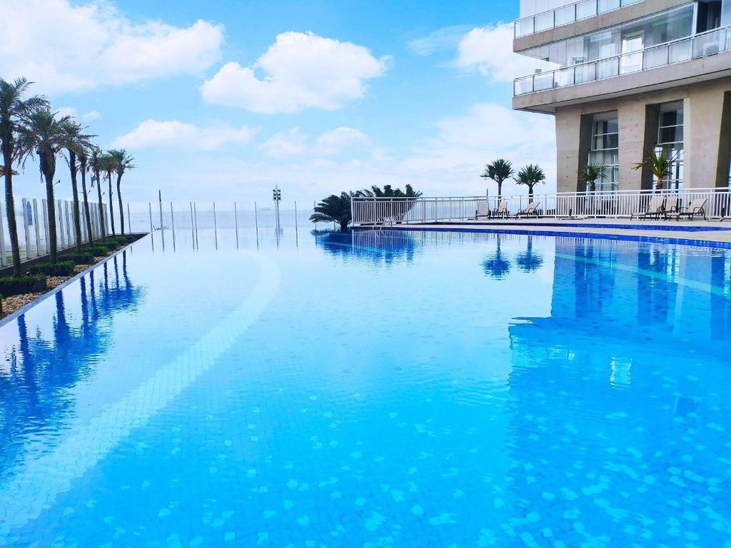 Book Santos - Condomínio Unlimited - Ap 1611 com Vista Mar e Ap 1111 com Vista Piscina