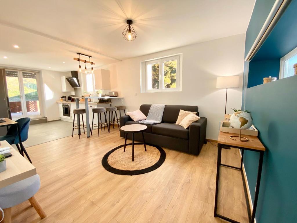 Cosy & Chill Appartements - 10 min de la mer - Jardin, Netflix, terrasse, fibre & parking
