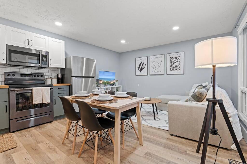 Elegant Boho Retreat - 8 min to WEM