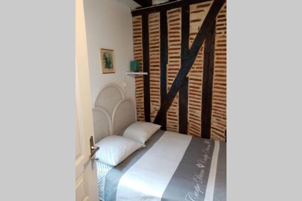 Appartement deux pièces - coeur de ville quartier cathédrale