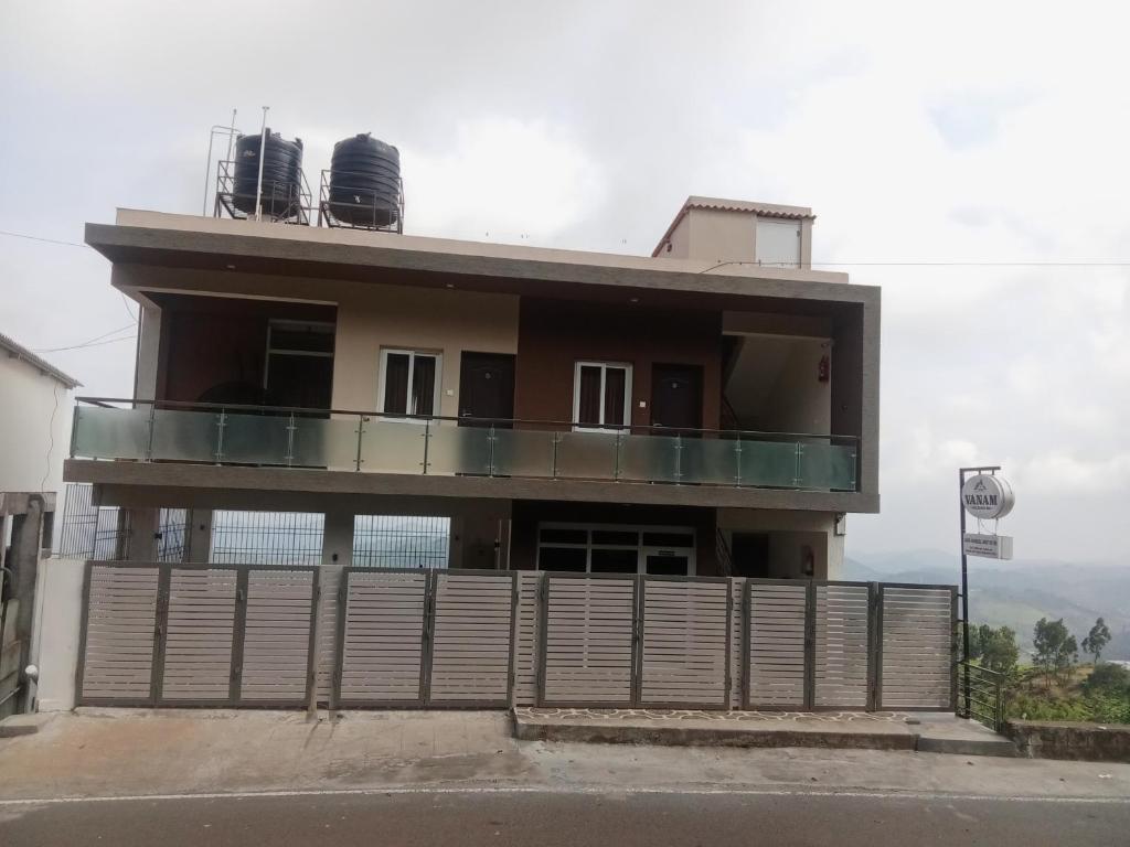 Vanam Holidays Inn