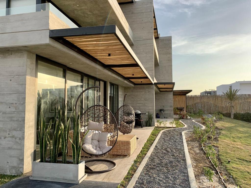 3BR Concrete Cove in Paracas Beach
