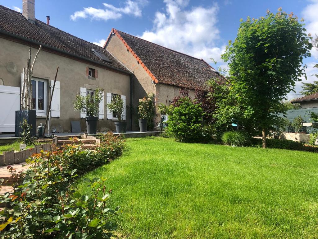 A 10mn de VICHY studio dans ancienne ferme