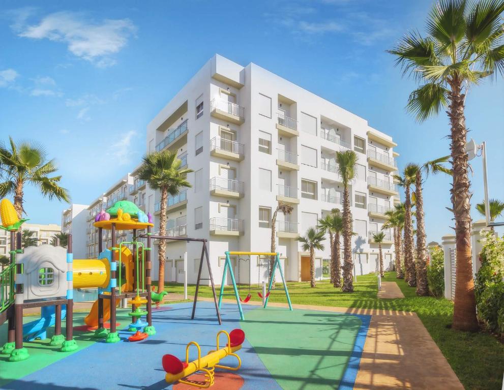 Apparemment de luxe vue piscine