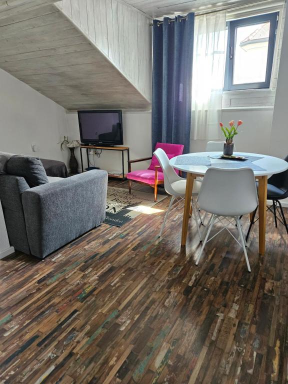 Studio apartman Gradna