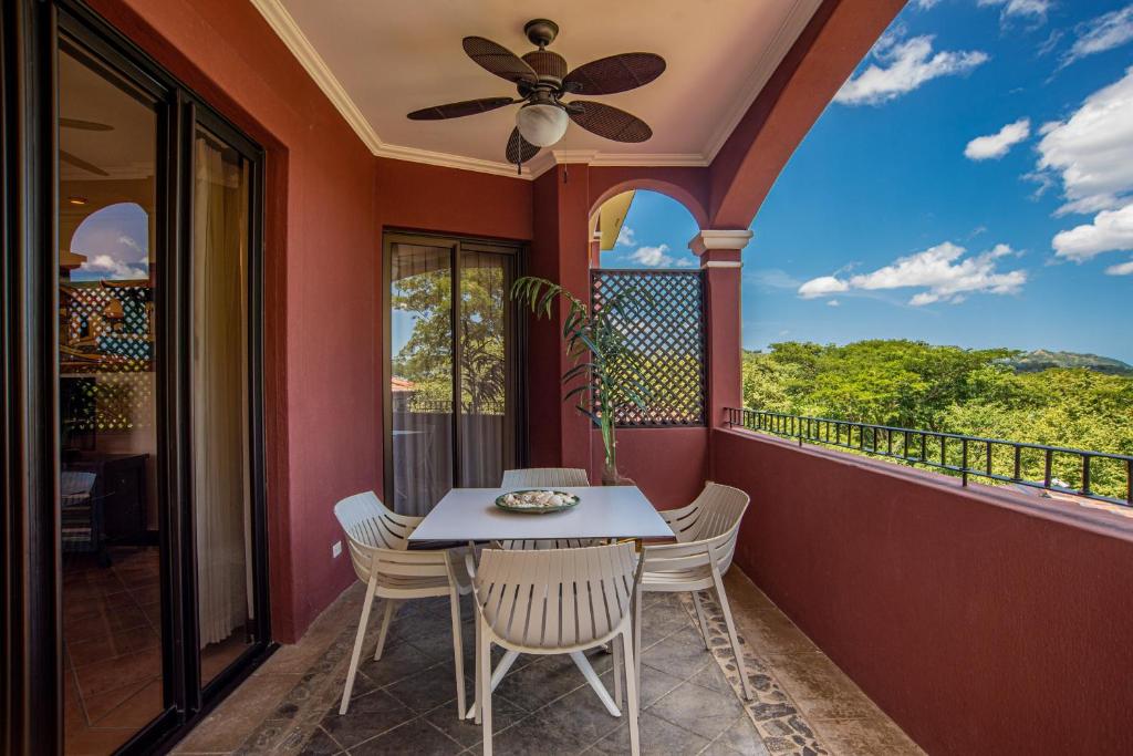 Boungainvillea 1203 Luxury Apartment - Reserva Conchal
