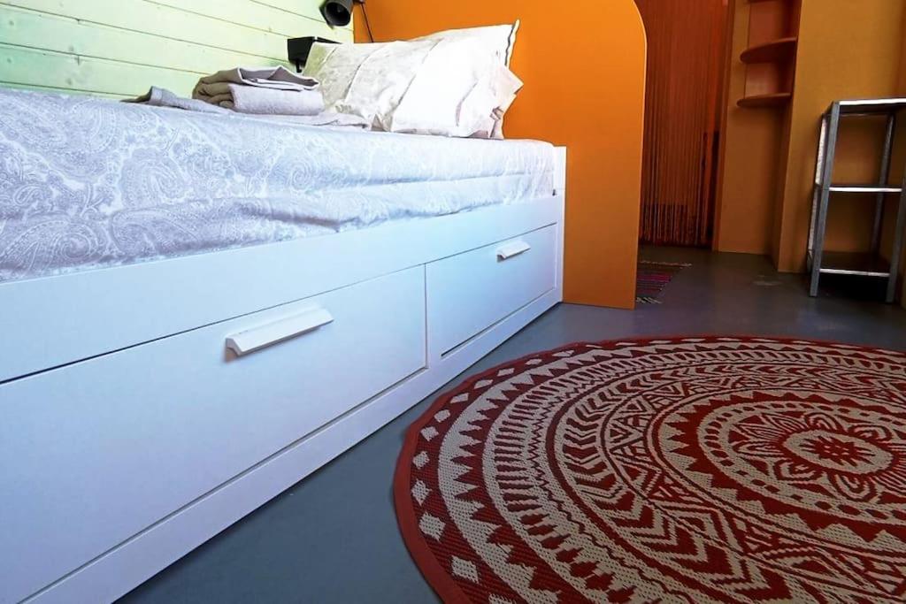Private small studio in Costa de Caparica
