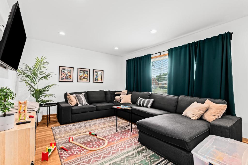 Comfy Family Friendly & Centrally Located Getaway