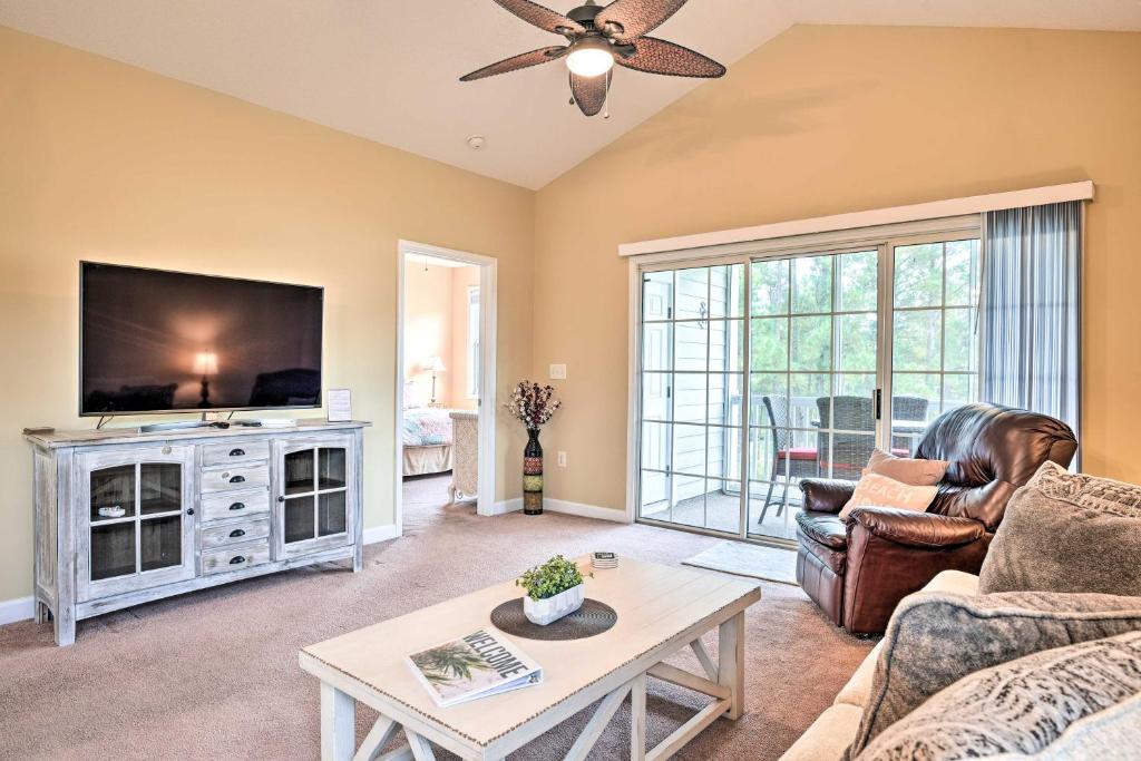 Bright and Airy Resort Condo Golf, Shop and Swim