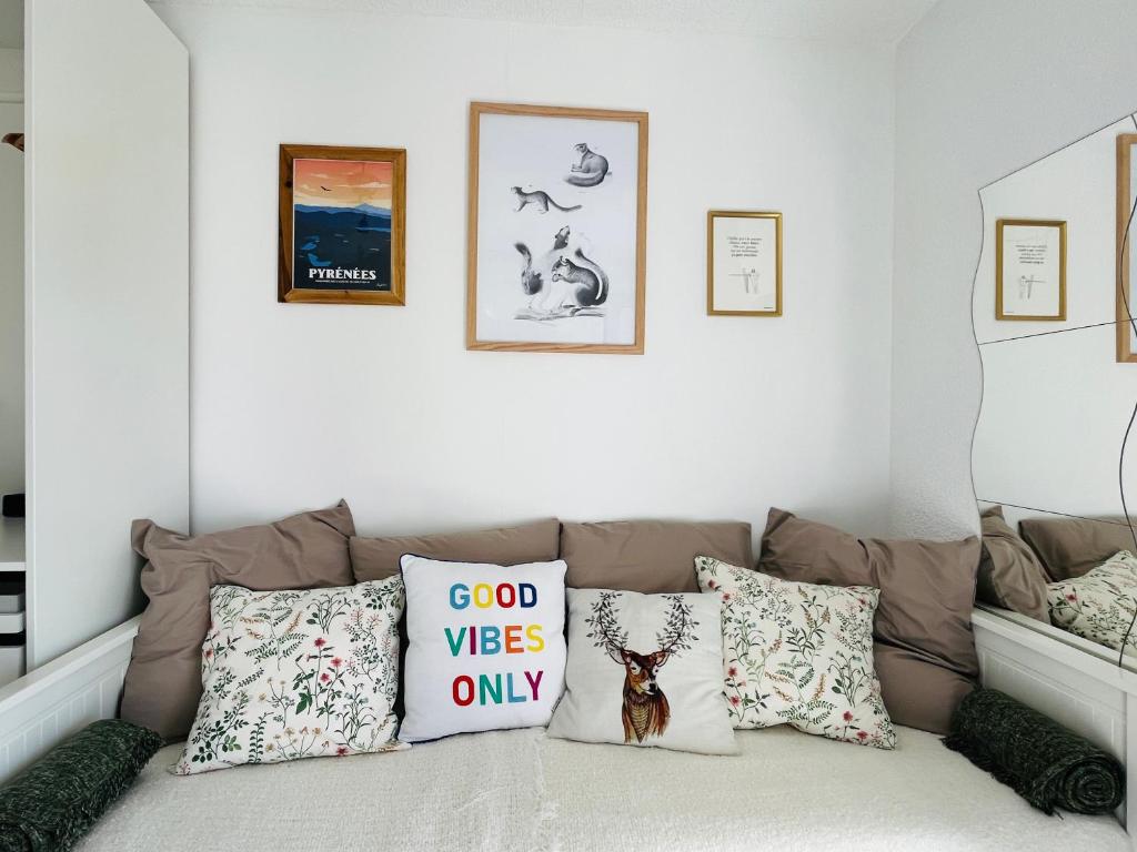 Studio au pied des pistes avec vue • wifi • balcon ...