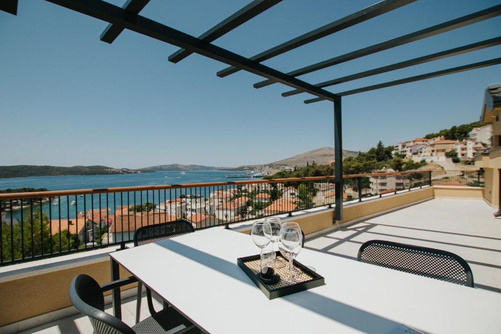 Oleander Urban Suites, high-speed internet, equipped for remote workers & winter stays