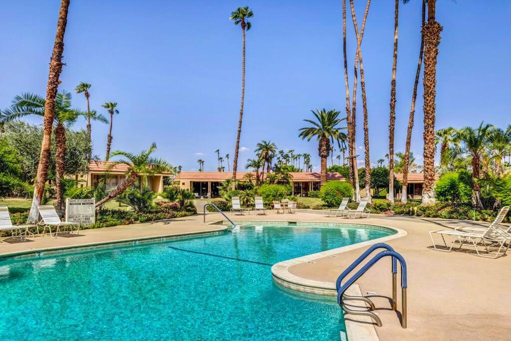 Tranquil & Spacious, Newly Updated,great Location