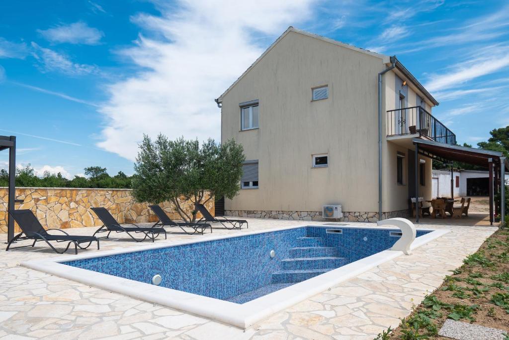 House Bliss of Peace