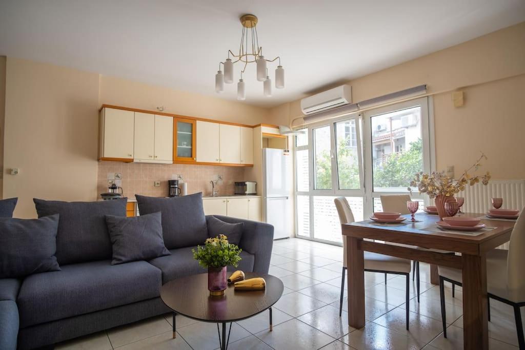 Thetis Luxury Apartment