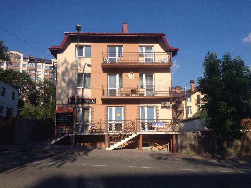 Apartments on Drohobytska 6b