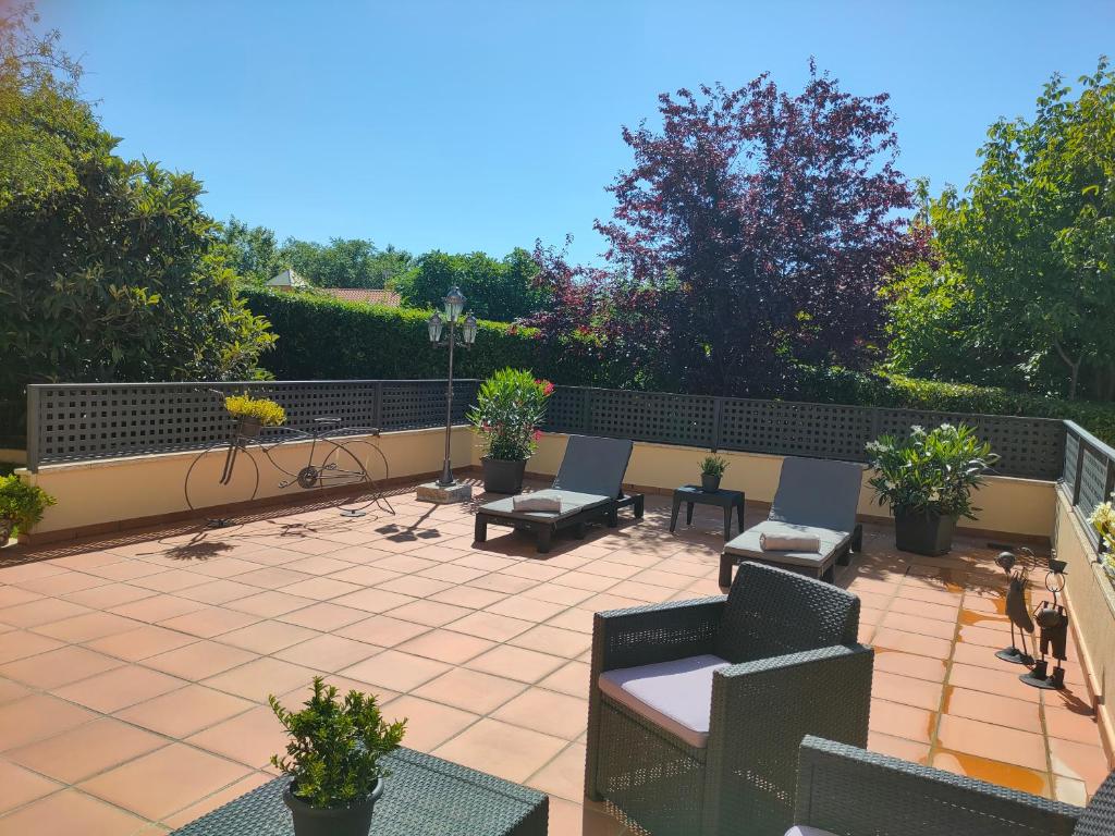Loft Abantos - 120m2 más Terraza y Jardín Independiente